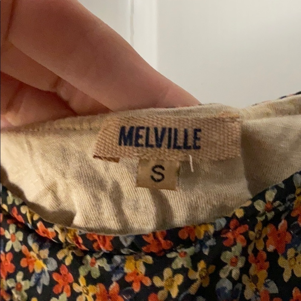 Used brandy Melville crop top size smal - Picture 2 of 7